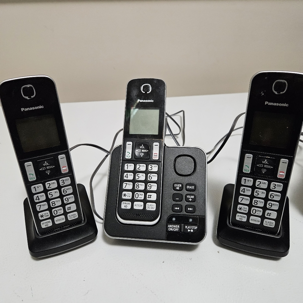 Panasonic 6.0 Cordless Phones - Like New Condition